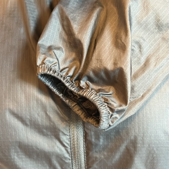 Eddie Bauer Dark Gray First Ascent Lightweight  Hooded Shell /  Jacket Women’s S - Picture 5 of 14